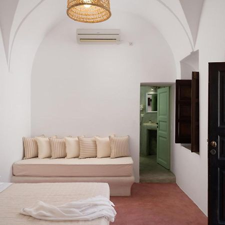 Madame Kalitsi Cozy Suites Fíra Kültér fotó