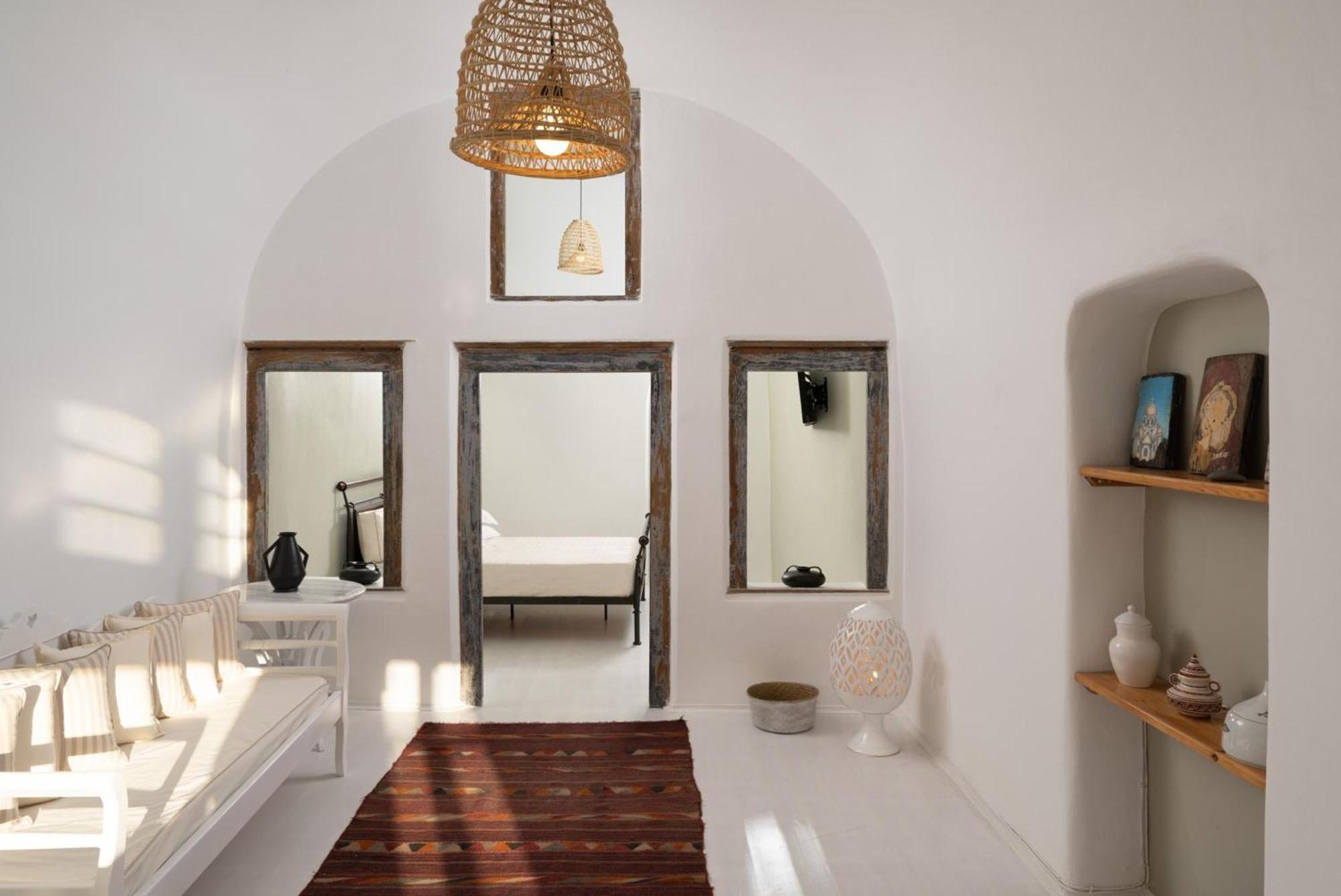 Madame Kalitsi Cozy Suites Fíra Kültér fotó