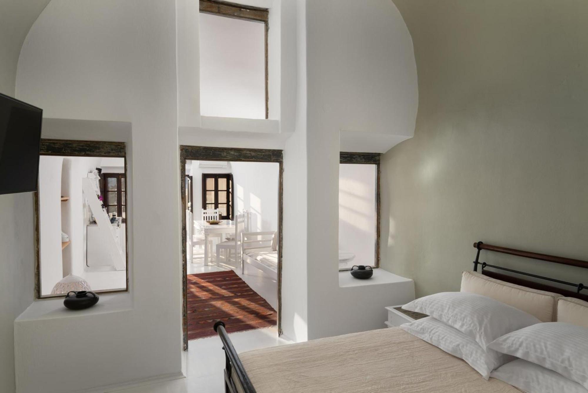 Madame Kalitsi Cozy Suites Fíra Kültér fotó