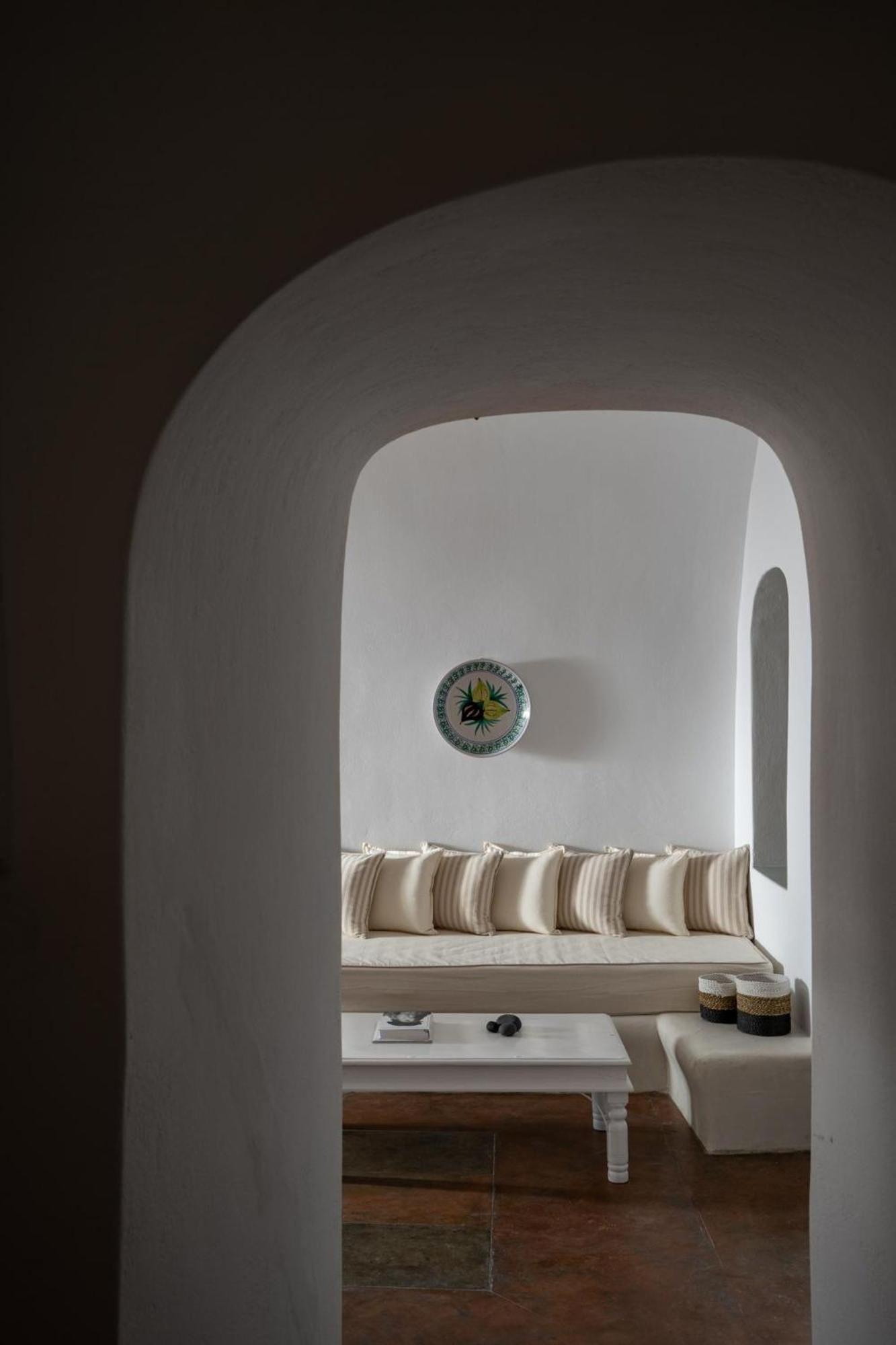 Madame Kalitsi Cozy Suites Fíra Kültér fotó